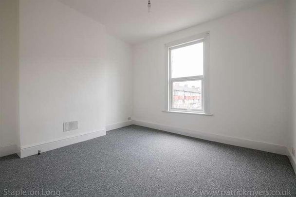 Franciscan Road, London, SW17 - Photo 1