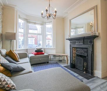 3 bedroom terraced house to rent - Photo 2