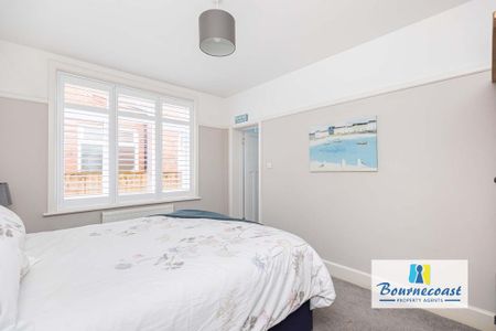 3 bedroom ground floor flat to rent - Photo 4