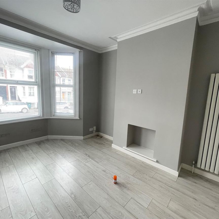 Hollingbury Road, Brighton - Photo 1