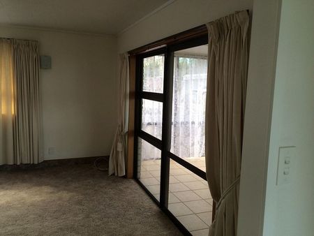 Sunny & warm with fantastic views. Pet friendly. - Photo 3