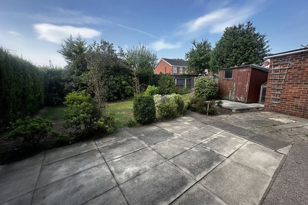 Ambrose Avenue - Photo 1