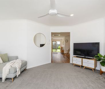 8 Sealink Drive, QLD 4655, Point Vernon - Photo 2
