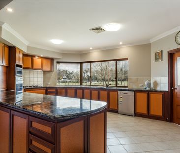 61 Sandringham Promenade, Canning Vale WA 6155 - House For Rent | D... - Photo 5