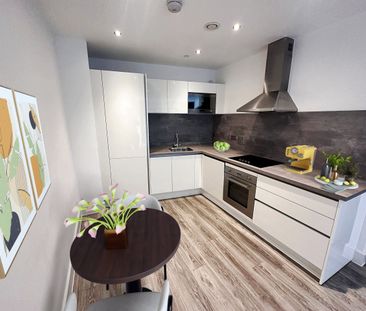 Waterford House, Bayscape, Cardiff Marina - Photo 6