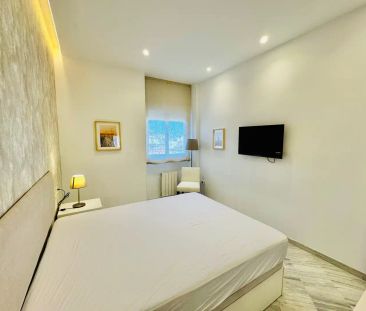 Apartamento de alquiler en Calle Gran Vía de Colón, Centro - Sagrario - Photo 2