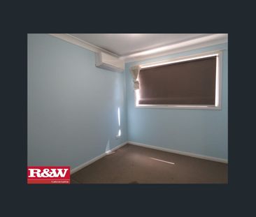 Handy Location!! (AVAILABLE: 02/02/2026 - Photo 3