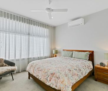 Coastal Chic: Stylish Living in Maroochydore! - Photo 6