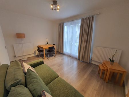 1 Bed Flat, Enterprize Way, SE8 - Photo 2