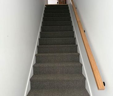 Beau et grand 5 1/2 à louer - Photo 2