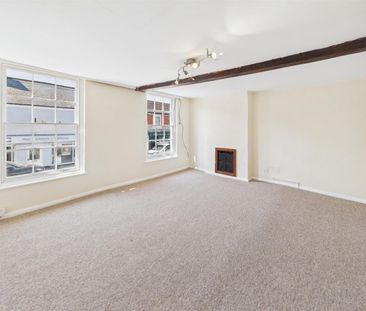 2 BED Apartment To rent - Photo 1