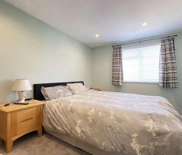 Chineham, Basingstoke, RG24 - Photo 3