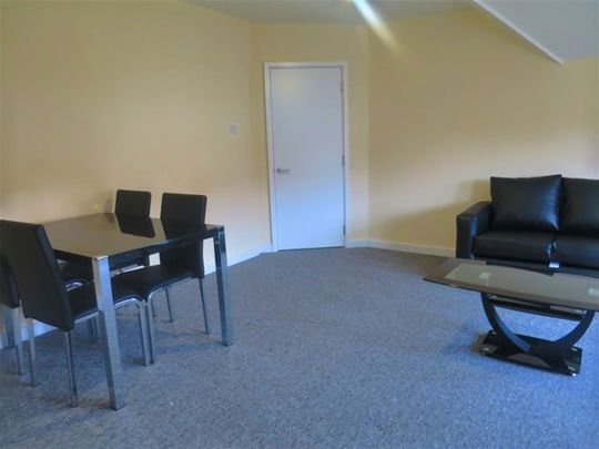 London Road, Headington, Oxford - Photo 1