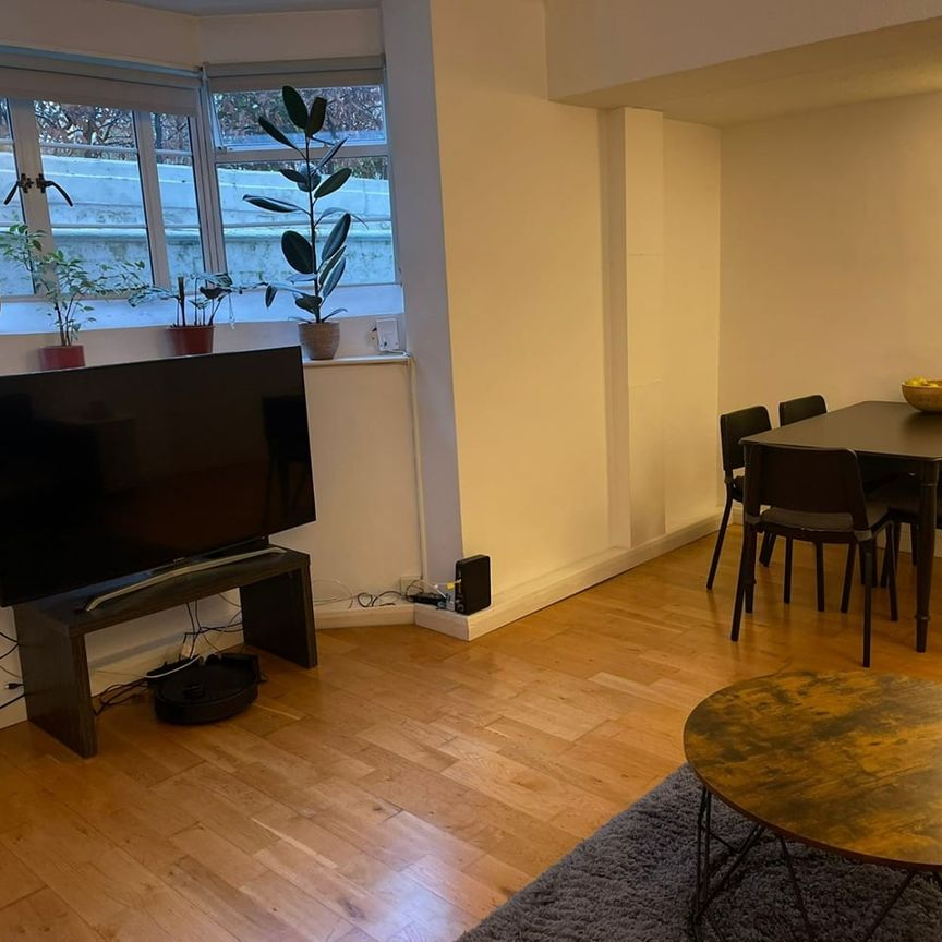 2 Bed Flat, Hightrees House, SW12 - Photo 1