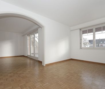 Grosszügige 4.5-Zimmerwohnung an ruhiger Lage - Photo 1