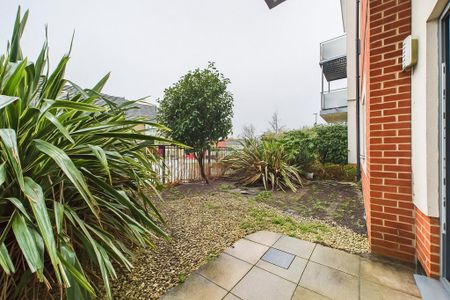 2 bedroom apartment to rent - Photo 2