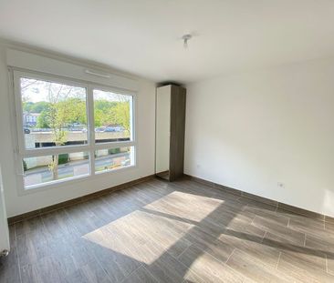 Location Appartement 3 pièces 61m² - Photo 2