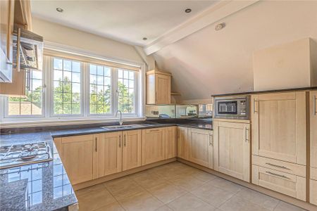 3 bedroom penthouse to rent - Photo 5