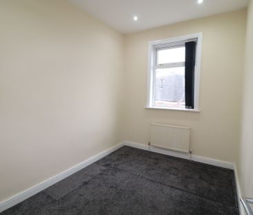 3 Bedroom Mid Terraced House To Rent - Photo 6