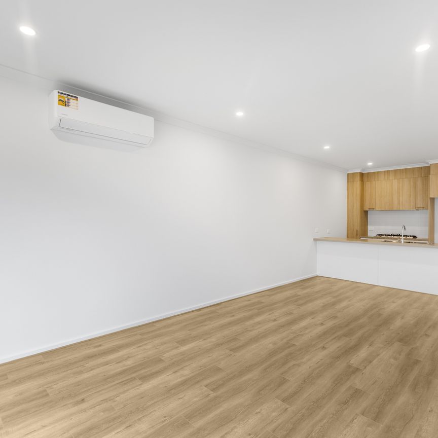 5A Eiffel Avenue, Bonnie Brook VIC 3335 - House For Rent | Domain - Photo 1