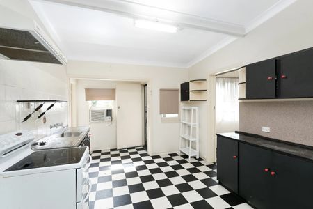 156 Port Hacking Road, Sylvania NSW 2224 - House For Rent | Domain - Photo 4