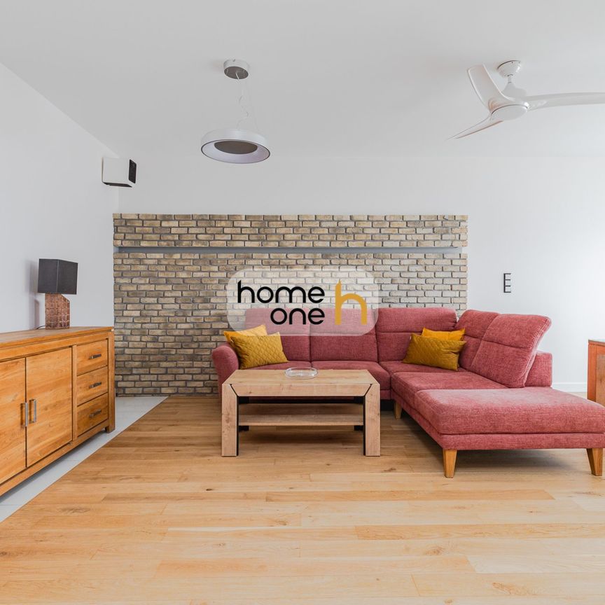 Warszawa, Wilanów, ul. Sarmacka - Photo 1