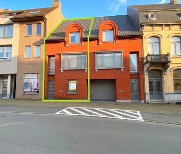 GEZELLIGE INSTAPKLARE RIJWONING MET 3 SLAAPKAMERS | TERRAS EN AUTOS... - Photo 1