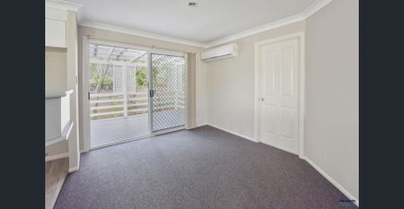 PRIVATE, ELEVATED POSITION. WALKING DISTANCE TO SHOPS & TRANSPORT - Photo 5