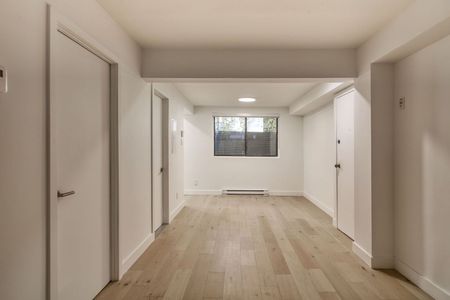 6885-6891 Sherbrooke west, Montréal, QC - Photo 3