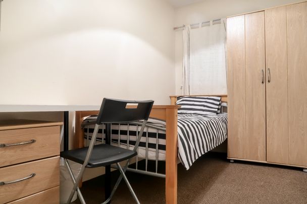 RM5 Alpha Grove| Isle of Dogs | London | E14 8PQ - Photo 1