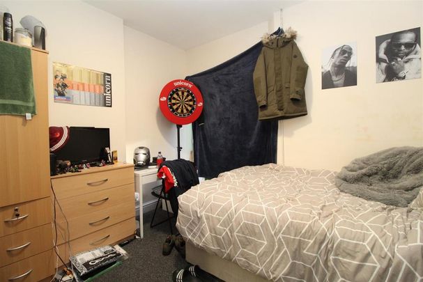 7 bedroom house to rent - Photo 1