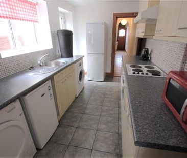 4 Bedroom House - Berkeley Road, Southampton - Photo 3