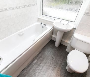 2 bedroom terraced house to rent - Photo 2