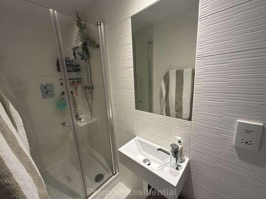 Spectrum Apts, Manchester, M3 - Photo 1