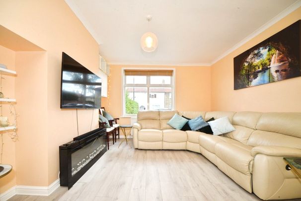 2 Bed Terraced House, Lamerock Road, BR1 - Photo 1