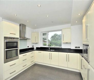 5 Bedroom Detached To Let - Photo 6