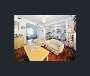 2/21 Grange Road, Toorak, Vic 3142 - Photo 4