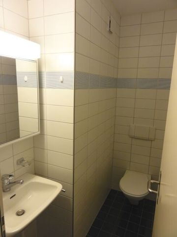 Vivre confortablement à l’Eigerplatz pour une durée limitée - Photo 2