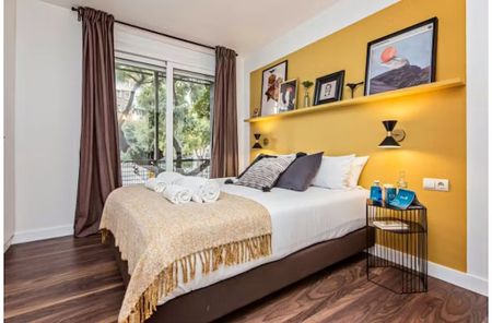 Avinguda del Paral.lel, Barcelona, Catalonia 08004 - Foto 4