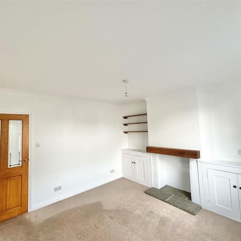 2 bedroom detached house to rent - Photo 1