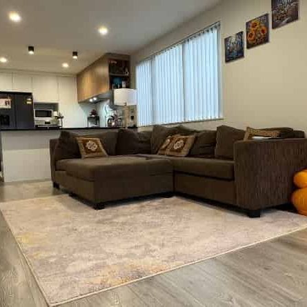 Modern 3-Bedroom 2-Bathroom Home – Comfort & Convenience - Photo 1