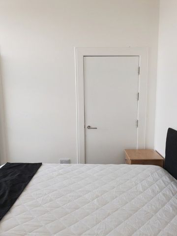 3 bedroom apartment to rent - Photo 4