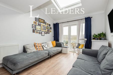 1 bedroom flat to rent - Photo 2