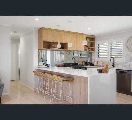 6 SARACEN STREET, Battery Hill, Qld 4551 - Photo 2