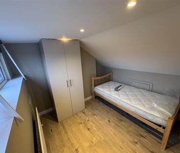 Beechmount Parade, - Photo 3