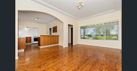 Single-level home in sought after pocket of Mount Colah - Photo 2