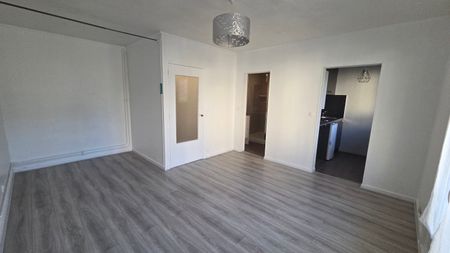 Location Appartement 1 Pièce 27 m² - Photo 3