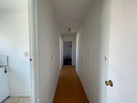 PAPAKURA, 2 BEDROOMS - Photo 2