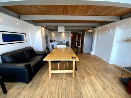 2 bed Apartment for Rent - Photo 5