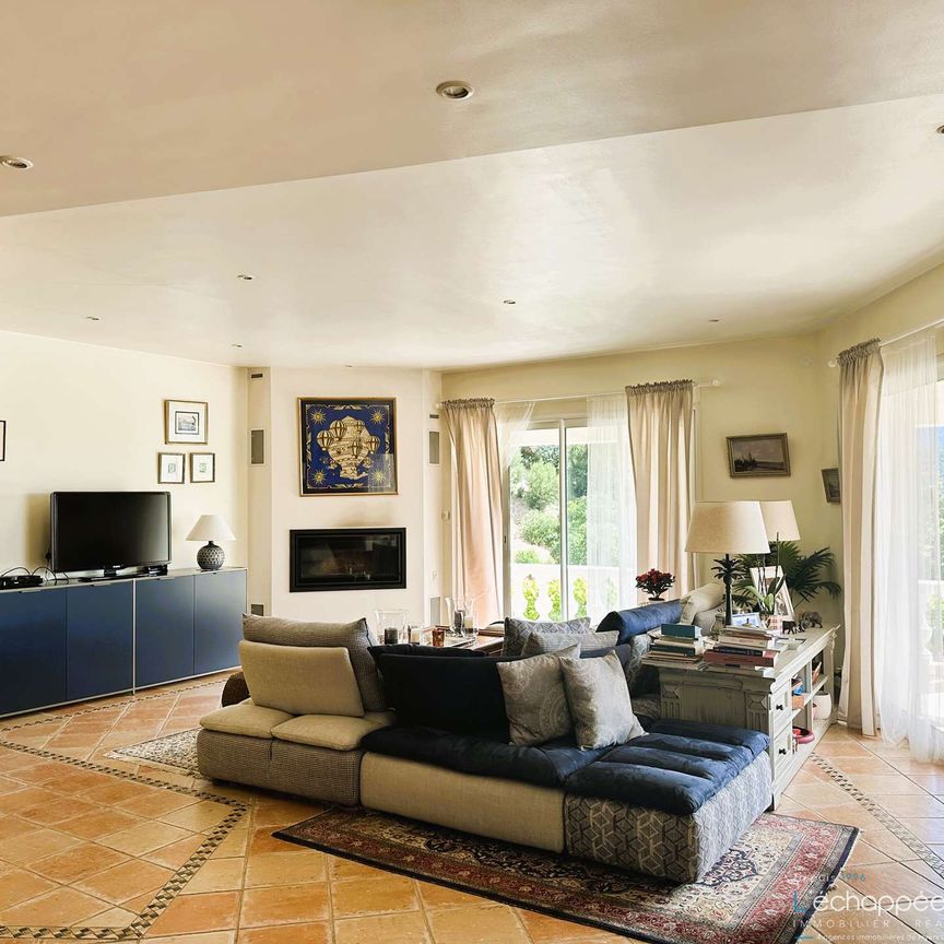 Villa pour 6 personnes avec piscine et vue mer au domaine de Valcros à la Londe les Maures - Photo 1